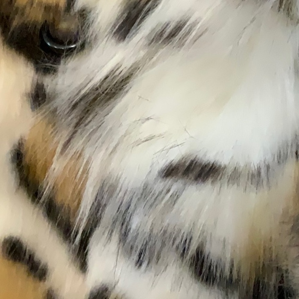 FF157. Brand New Fabulous Furs Cloud Leopard Faux Fur Coat - Picture 7 of 9